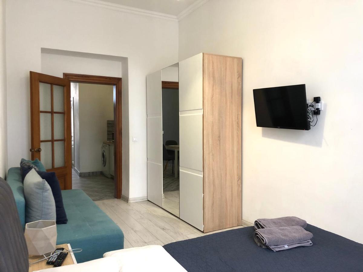 Romantic Apartments-Near Opera House 5/8 리비프 외부 사진