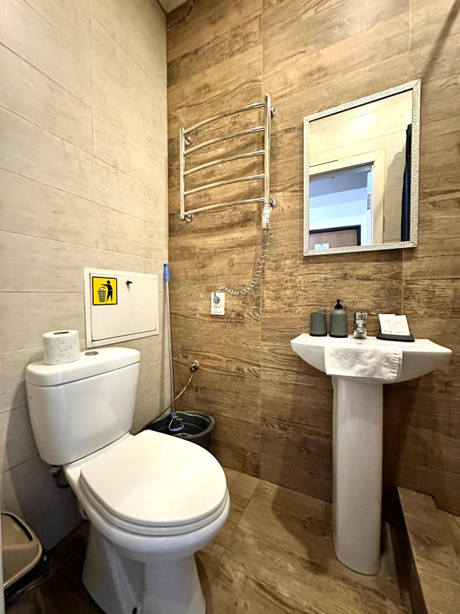 Romantic Apartments-Near Opera House 5/8 리비프 외부 사진